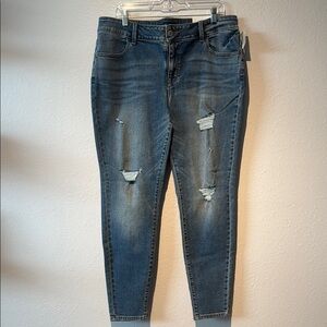 Women's Distressed Blue Jegging vintage mid rise